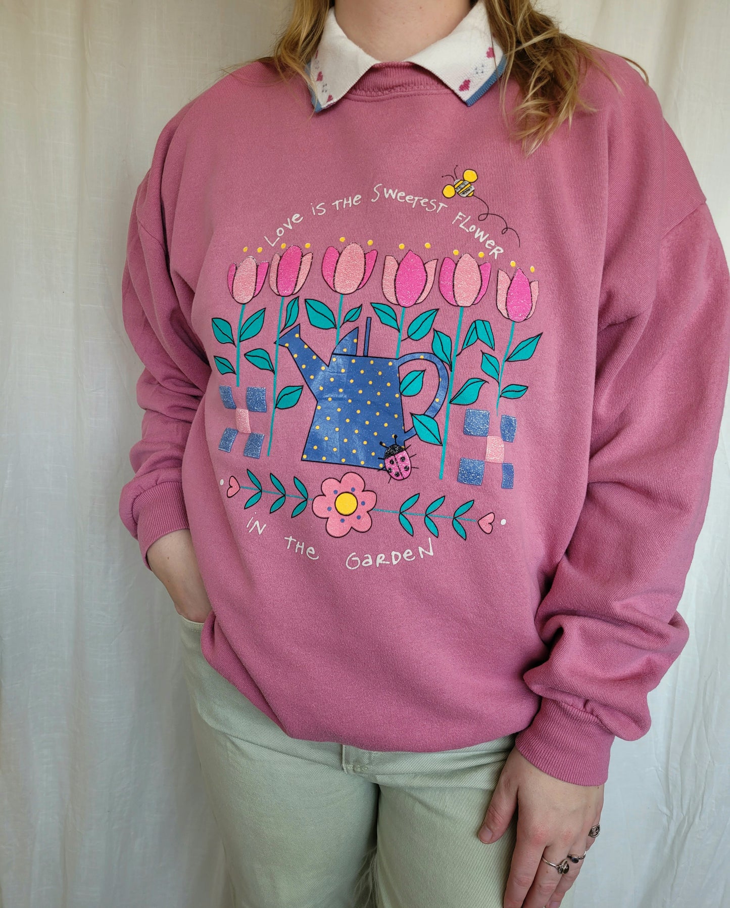 🌷 Love Grows Here - vintage crewneck sweater with spring inspired image - size XL