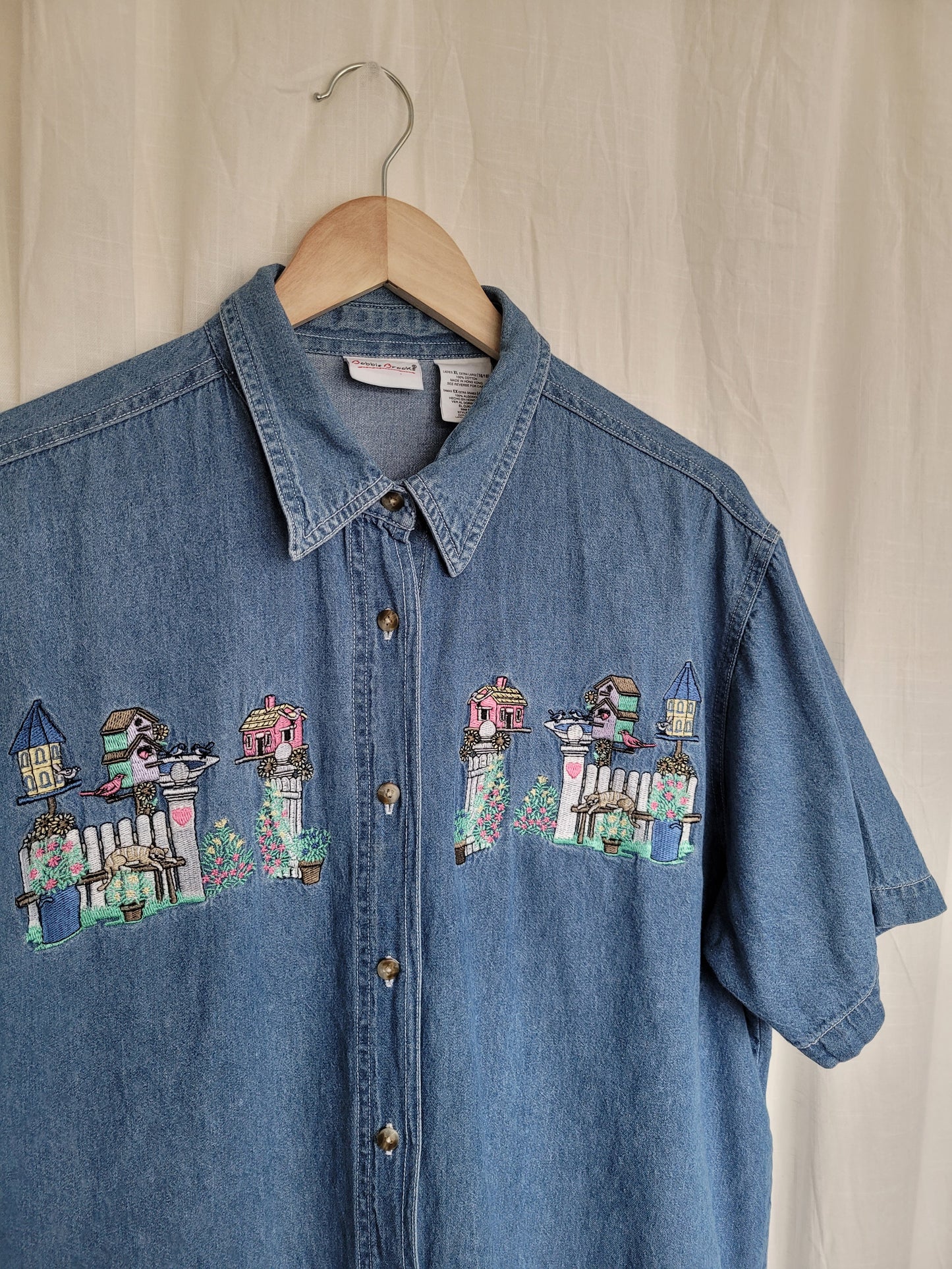 🌼 Lazy Garden Afternoon - vintage denim shirt with embroidered garden details - size XL