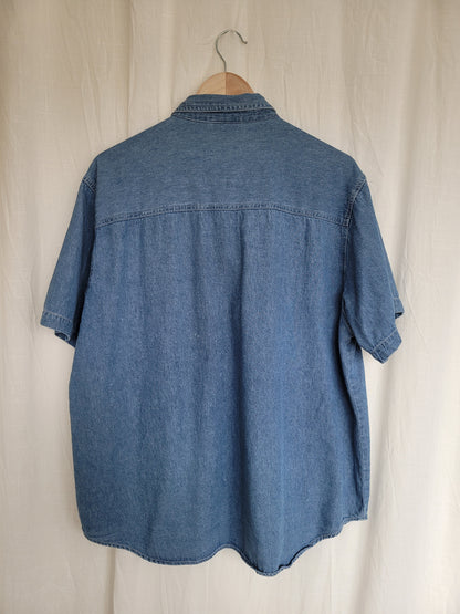 🌼 Lazy Garden Afternoon - vintage denim shirt with embroidered garden details - size XL