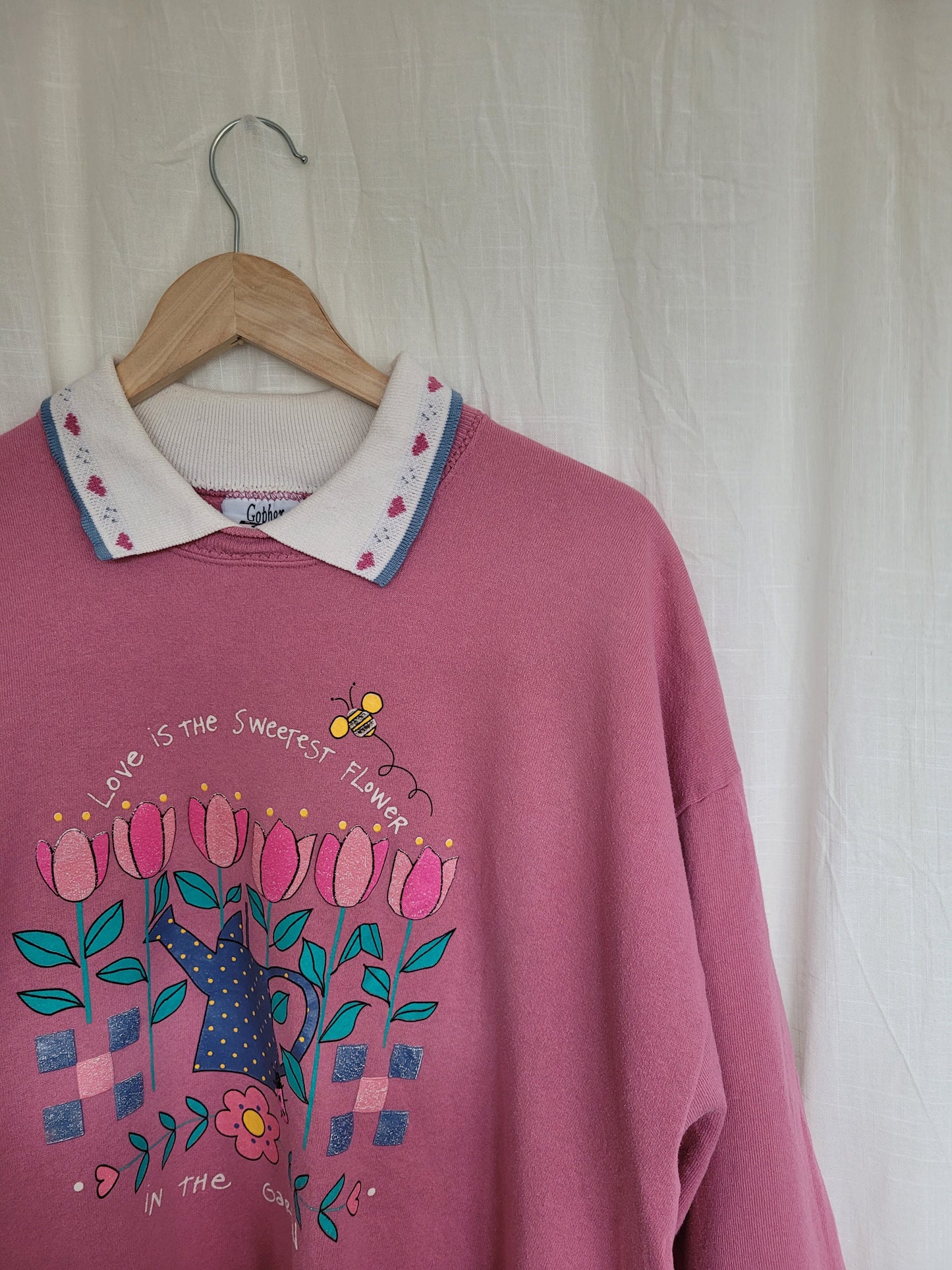 🌷 Love Grows Here - vintage crewneck sweater with spring inspired image - size XL