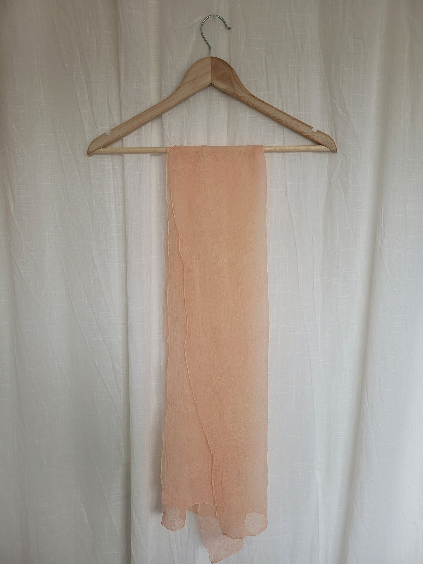 🍑 Peachy Breeze - vintage mesh scarf