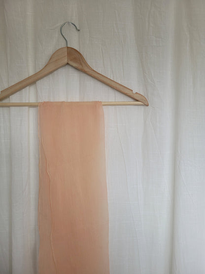 🍑 Peachy Breeze - vintage mesh scarf