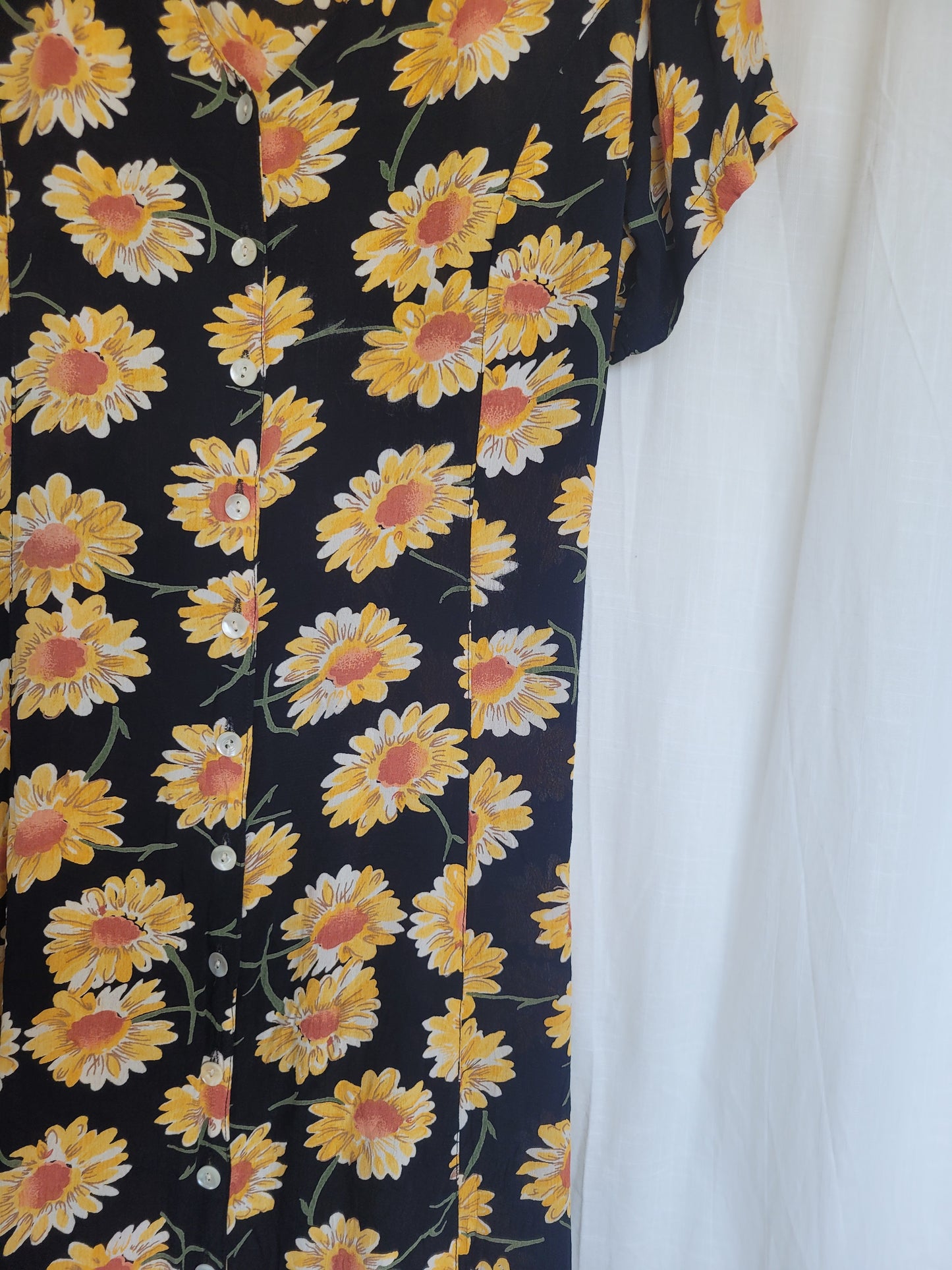 🖤 The Evening Garden - vintage long black dress with yellow flowerprint - size M/L