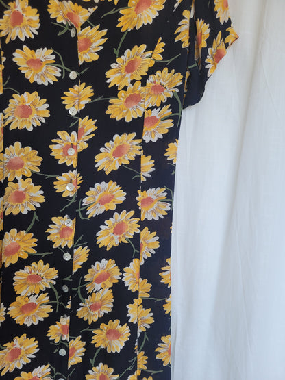 🖤 The Evening Garden - vintage long black dress with yellow flowerprint - size M/L