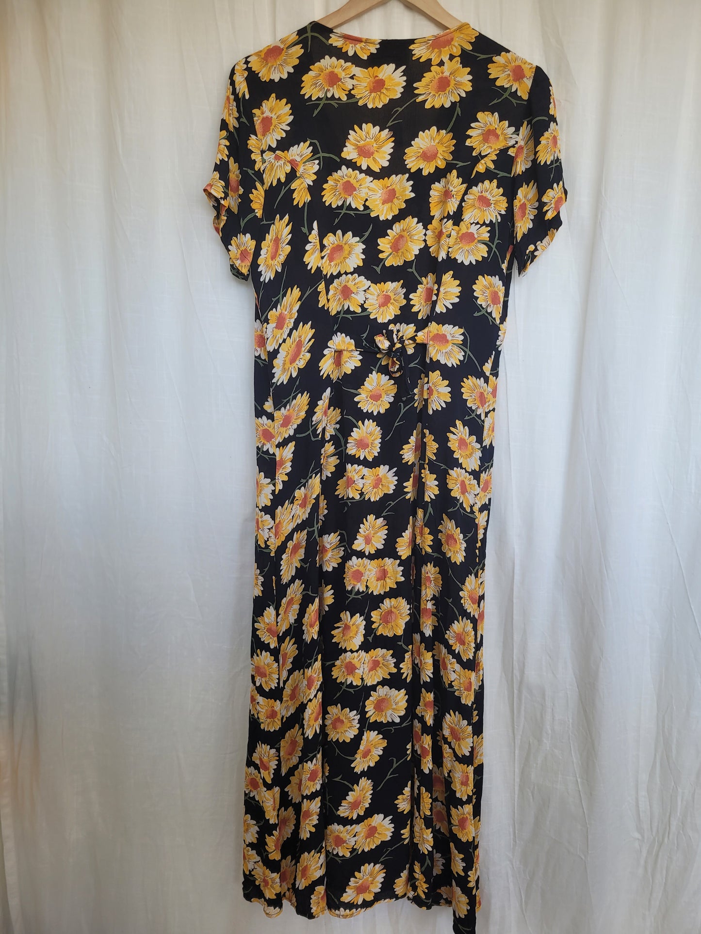 🖤 The Evening Garden - vintage long black dress with yellow flowerprint - size M/L