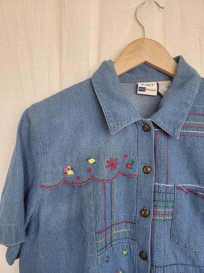 🌿 The Stripe & Bloom - vintage denim shirt with embroidered details - size M