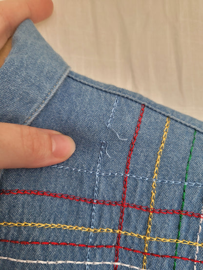 🌿 The Stripe & Bloom - vintage denim shirt with embroidered details - size M