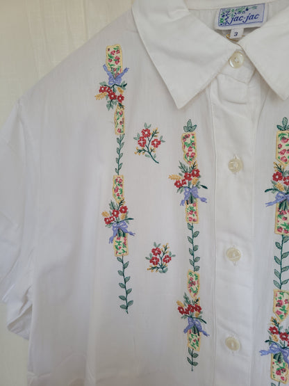 🤍 The Clean Bloom - vintage deadstock shirt with embroidered flowers - size L