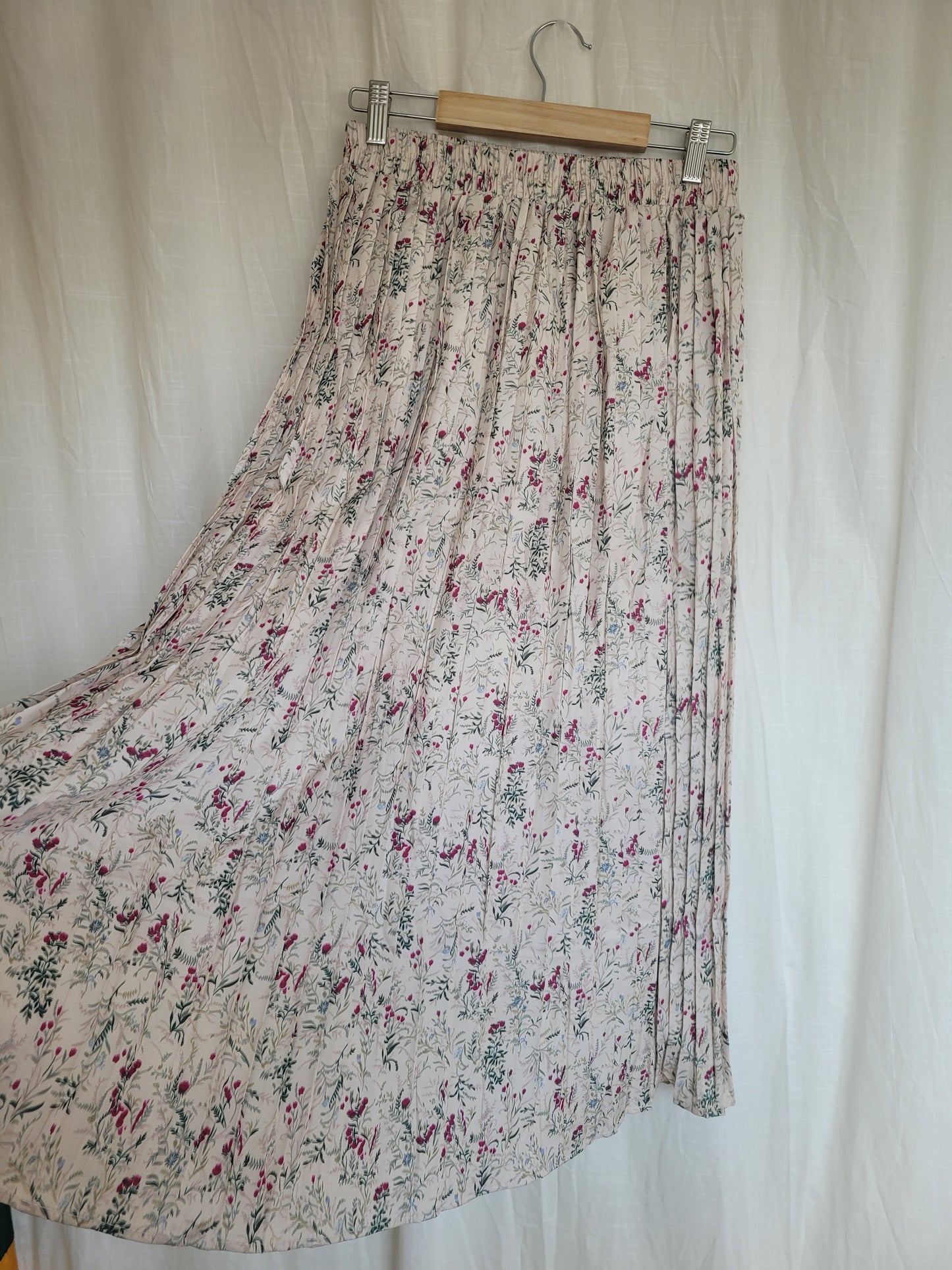 💗 Blush Bloom - vintage skirt with flower pattern - size M/L