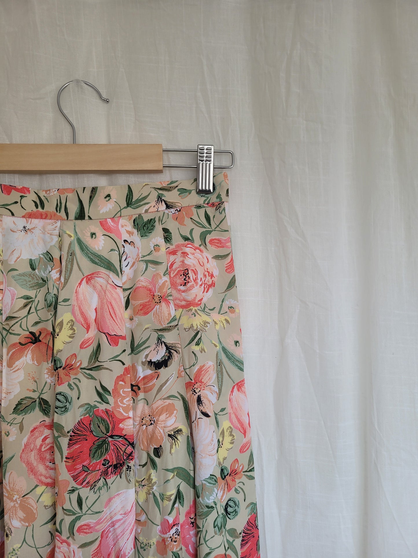🌸 Blushing Garden - vintage skirt with flower pattern - size S