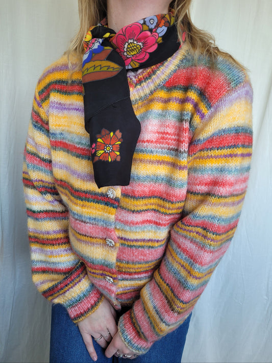 🌈 Flower Power - vintage colorful flower scarf