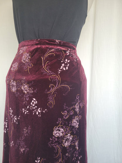 🖤 Velvet Night - long velvet vintage skirt with front and back slits and flower patterns - size M