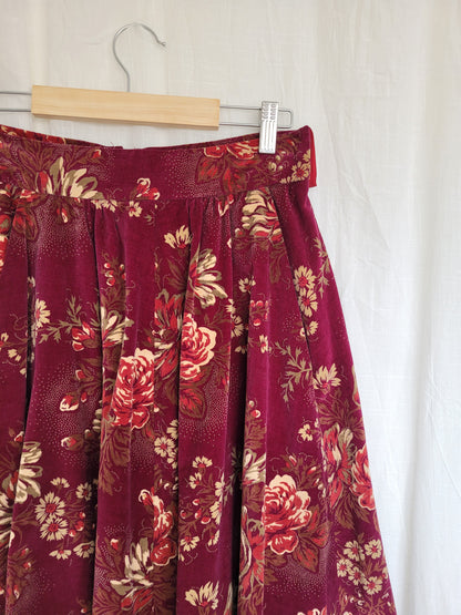 🌙 Midnight Rose Garden - flowy vintage velvet skirt - size M
