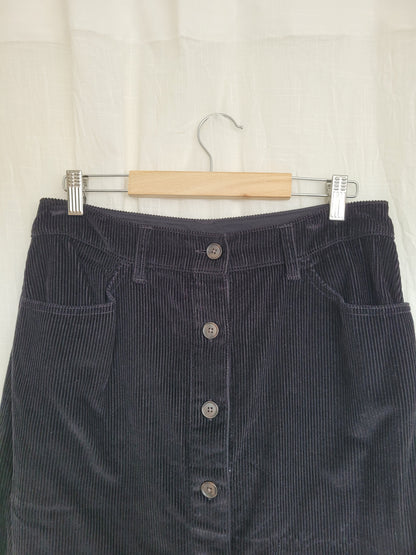 ✨ Velvet Shadow - black corduroy skirt - size L