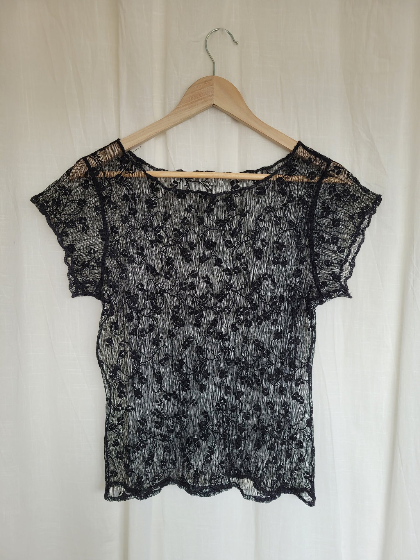 🌙 Midnight Lace - vintage lace top - size M