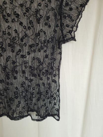 🌙 Midnight Lace - vintage lace top - size M