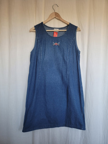 ⚓ The Dockside - vintage denim dress with embroidered details - size M
