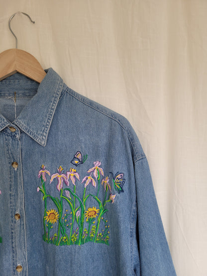 ✨ The Happy Denim - vintage denim shirt with embroidered details - size XL/XXL