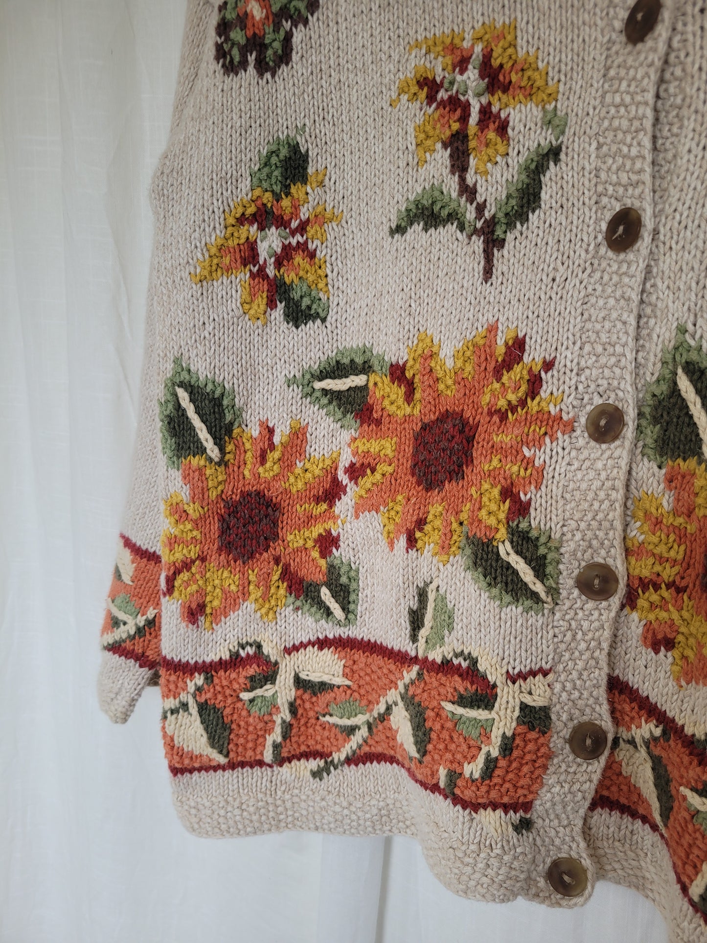 🌼 Sunflower Glow - vintage sunflower cardigan - size M/L