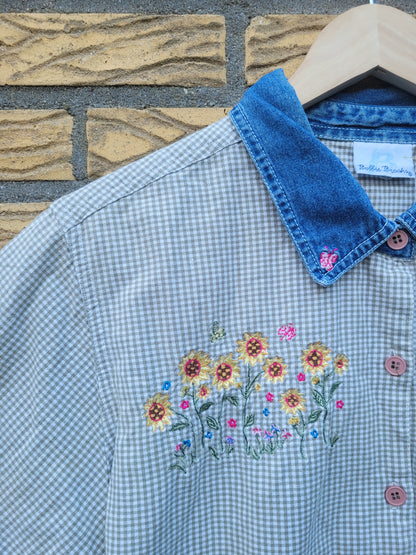 🦋 Butterfly Meadow - vintage gingham blouse with embroidered details - size M