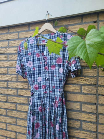 🌷 Pink Petals & Plaid - vintage plaid dress with flower pattern - size M/L