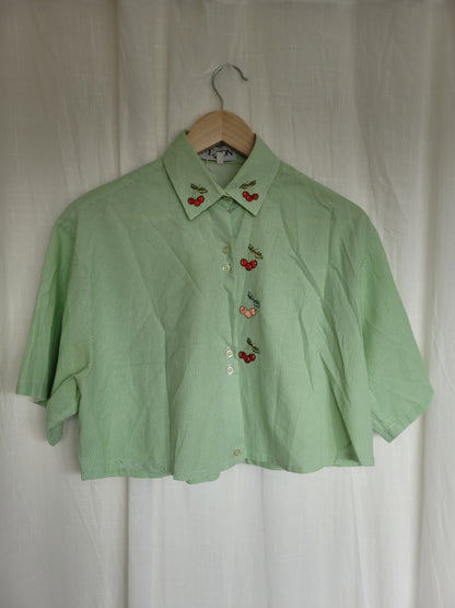 🍒 Cherry, Cherry, Baby - cropped gingham blouse with embroidered cherries - size M/L