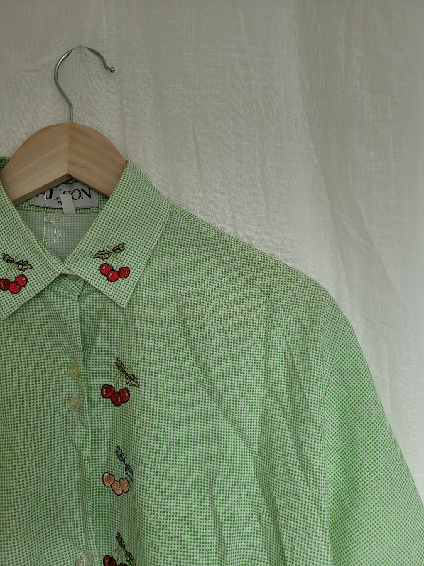 🍒 Cherry, Cherry, Baby - cropped gingham blouse with embroidered cherries - size M/L