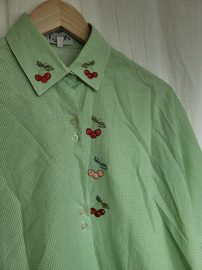 🍒 Cherry, Cherry, Baby - cropped gingham blouse with embroidered cherries - size M/L