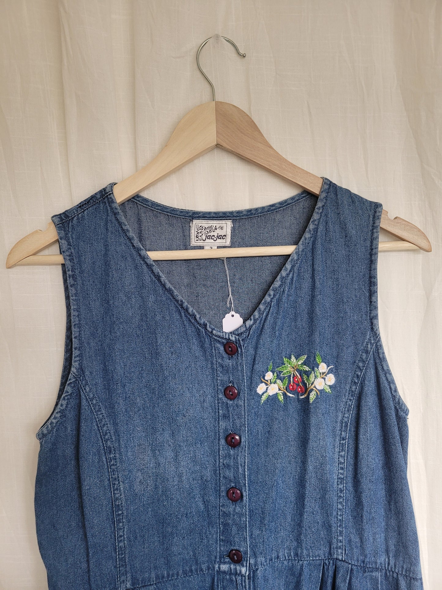 🍒 Berry Blossom - vintage denim dress with berry embroidery (Perfectly Imperfect) - size S/M