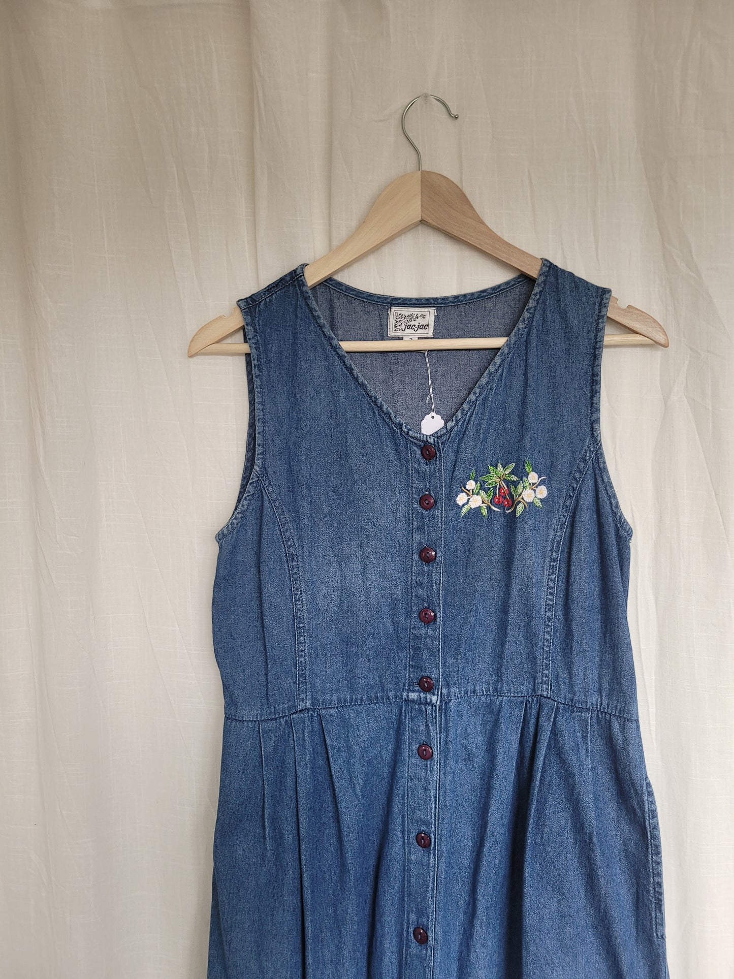 🍒 Berry Blossom - vintage denim dress with berry embroidery (Perfectly Imperfect) - size S/M