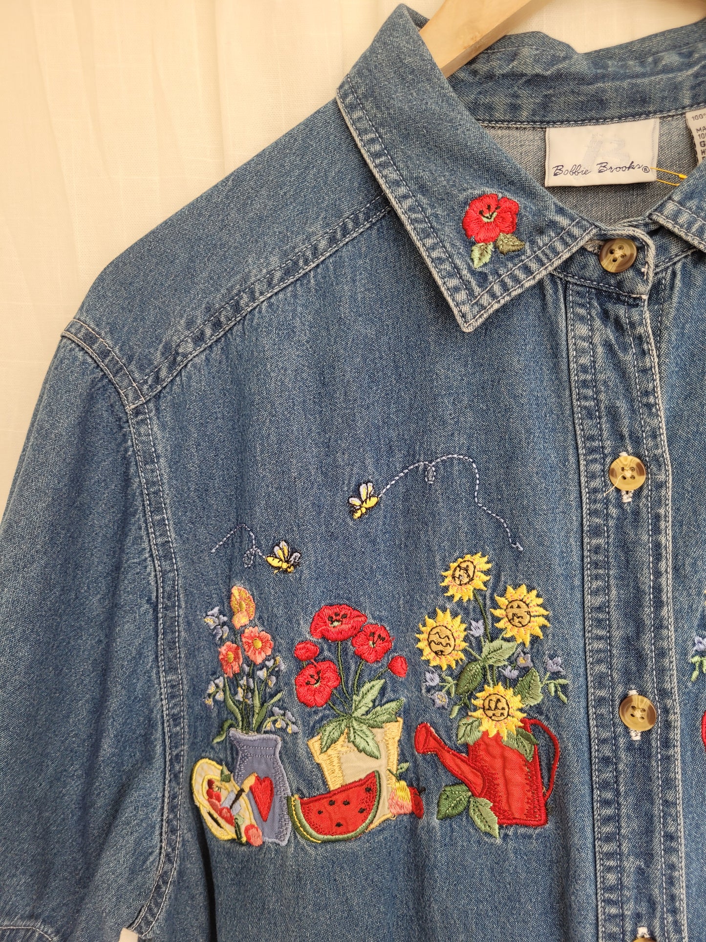 🍉 The Gardener's Favourite - vintage denim shirt with embroidered details - size L