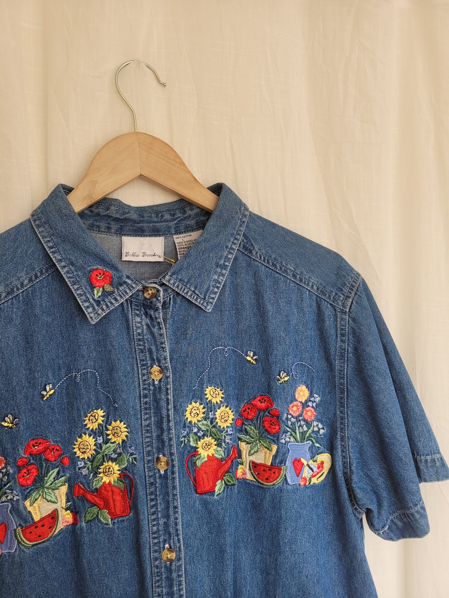🍉 The Gardener's Favourite - vintage denim shirt with embroidered details - size L