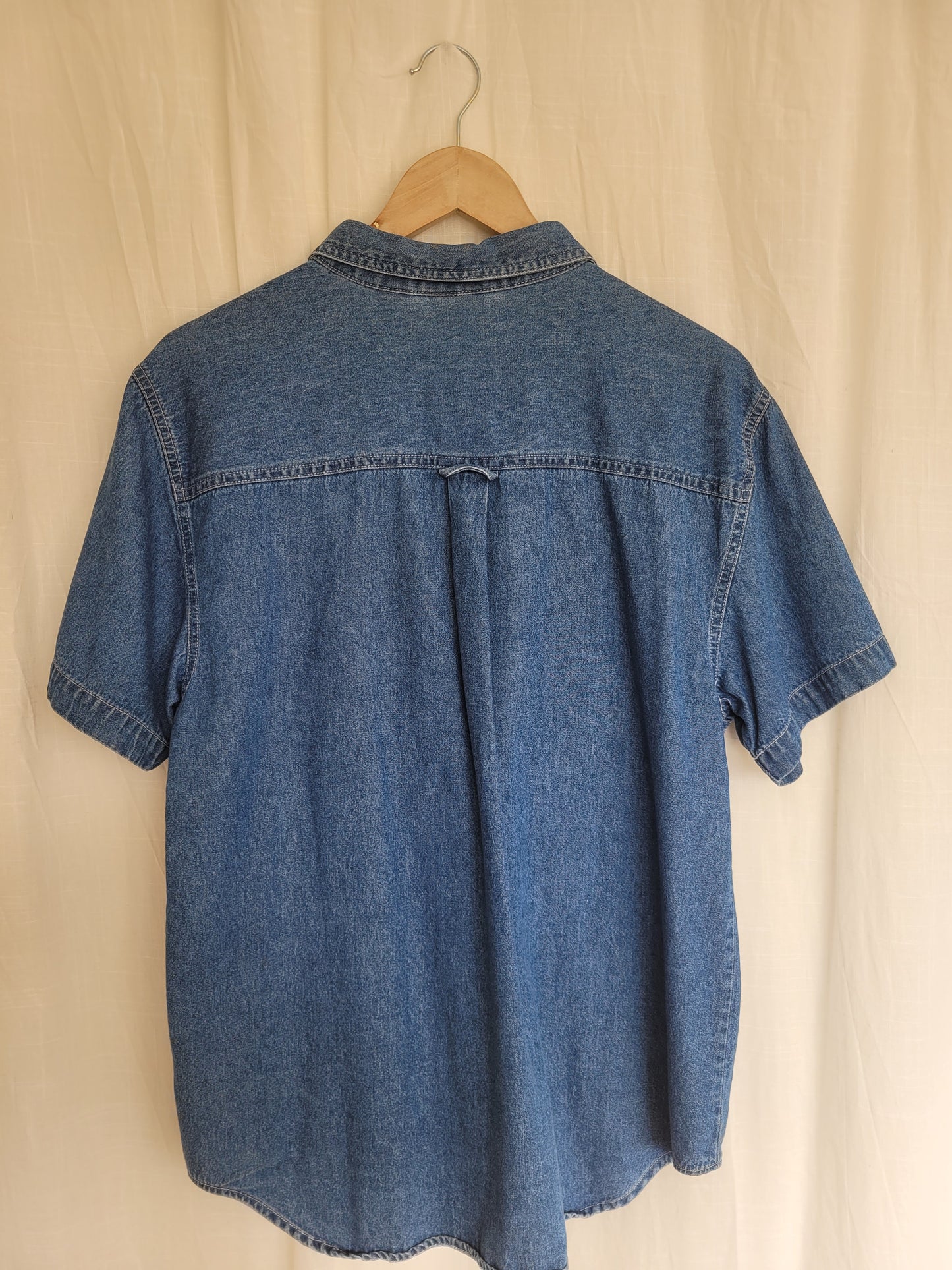 🍉 The Gardener's Favourite - vintage denim shirt with embroidered details - size L