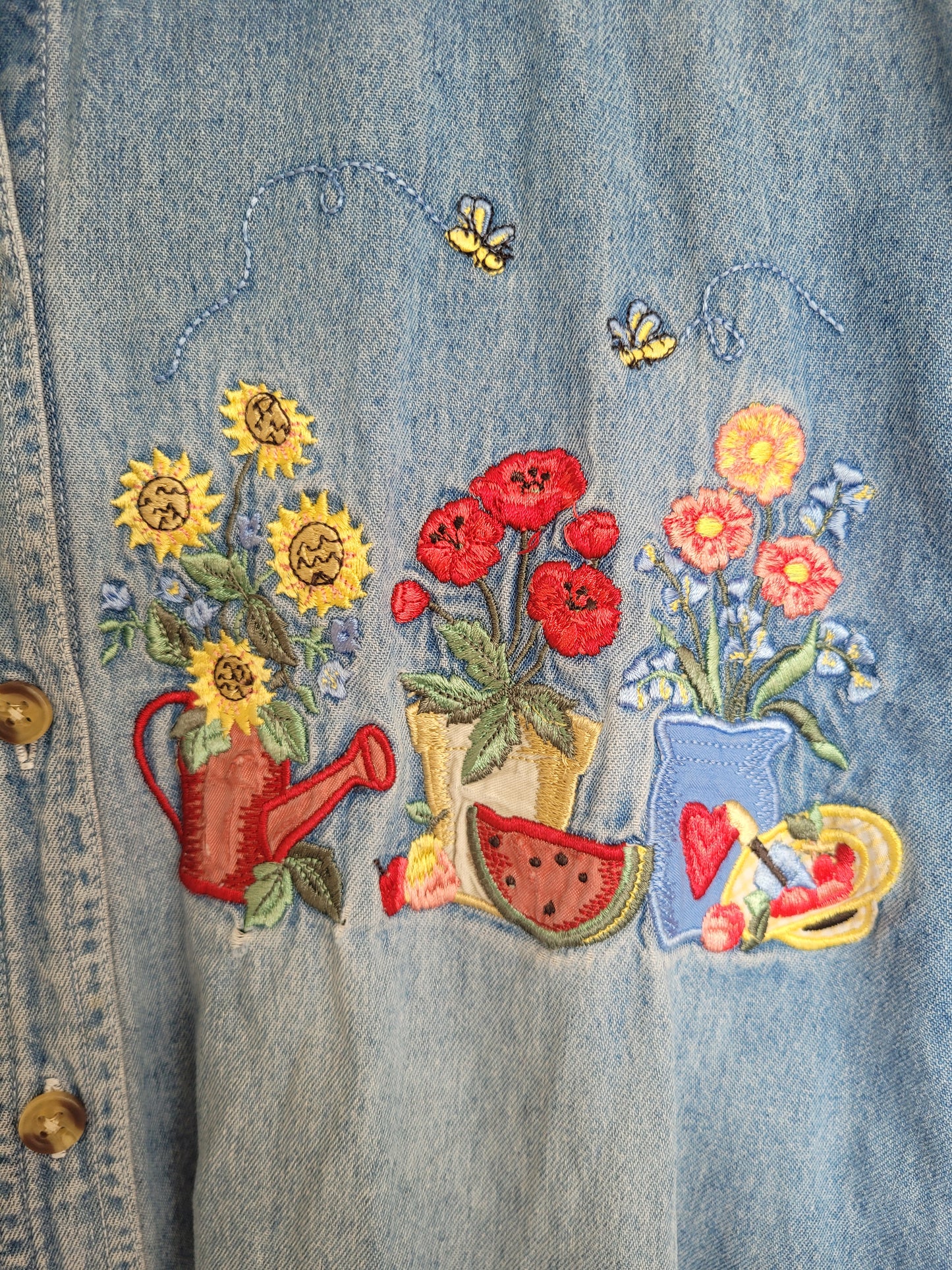 🍉 A Very Busy Garden - vintage light blue denim blouse with embroidered details (Perfectly Imperfect) - size XL