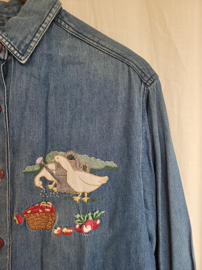 🍎 Freshly Picked - vintage denim shirt with embroidered harvest details - size M/L