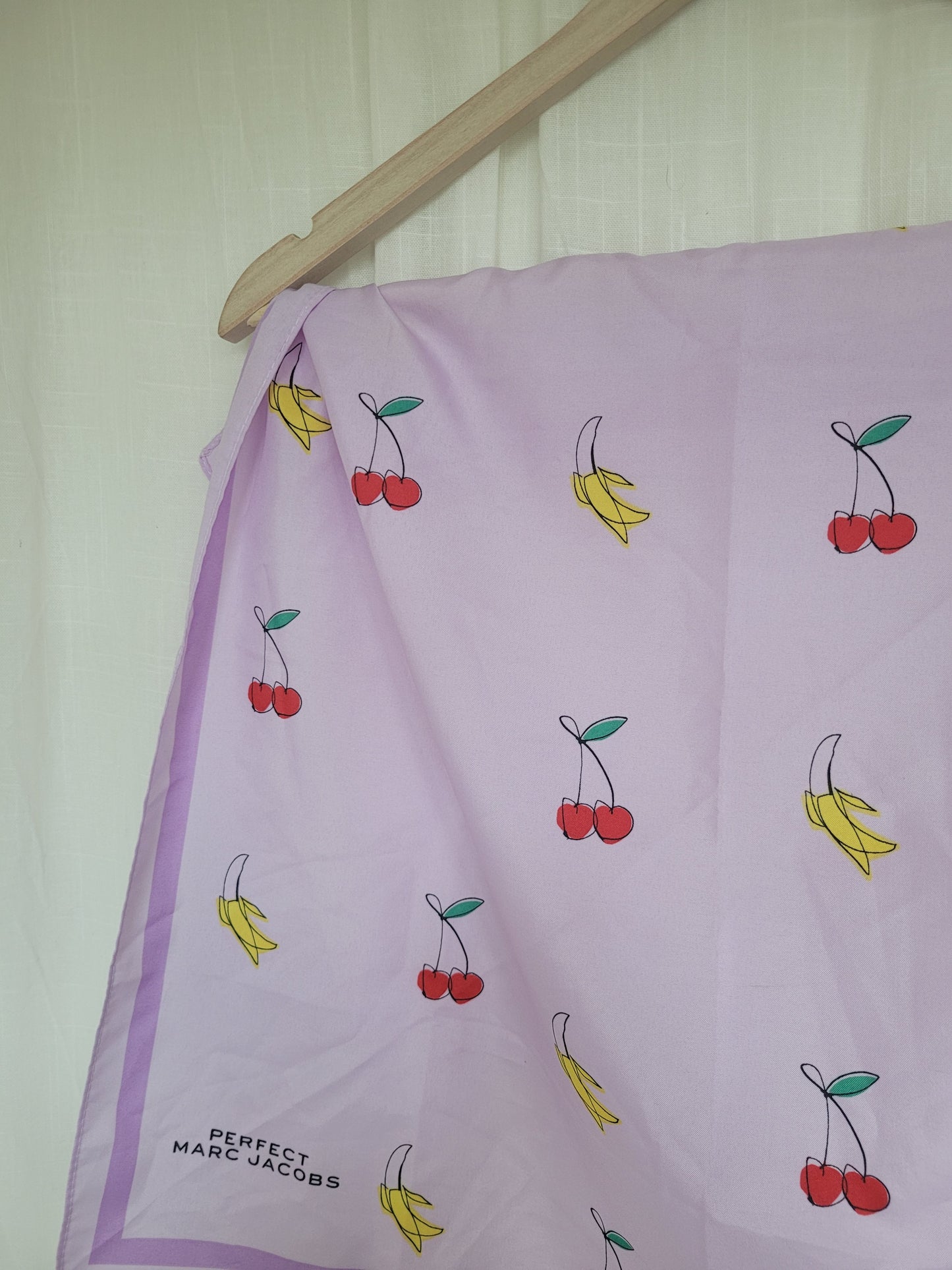 🍌 Fruit Basket Daydream - vintage Marc Jacobs scarf