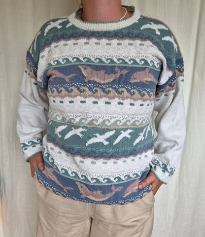 🐬 Songs Beneath the Waves - vintage 100% cotton knit with dolphins and seagulls - size M/L