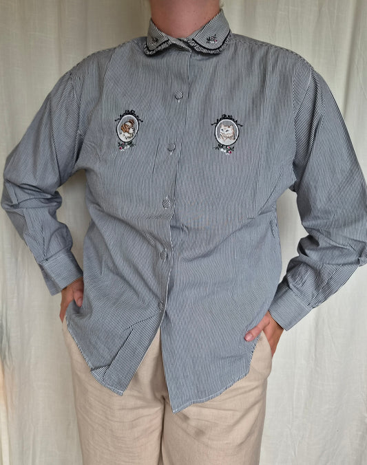 🖼️ The Pet Gallery - vintage striped shirt with embroidered dog and cat portraits - size L