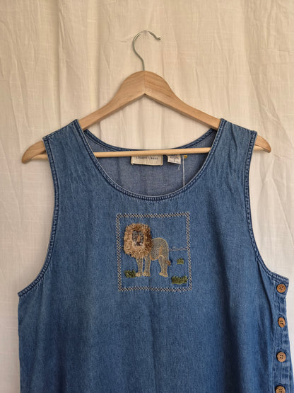 🦁The Lion's Pride - vintage long denim dress with embroidered lion (Perfectly Imperfect) - size L/XL