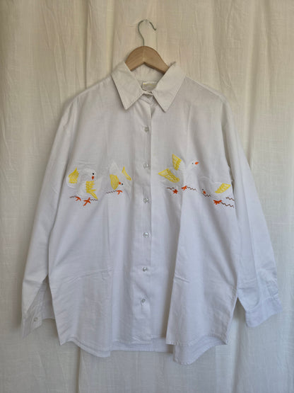 🪿 Four Feathered Friends - vintage white cotton shirt with embroidered geese - size L/XL