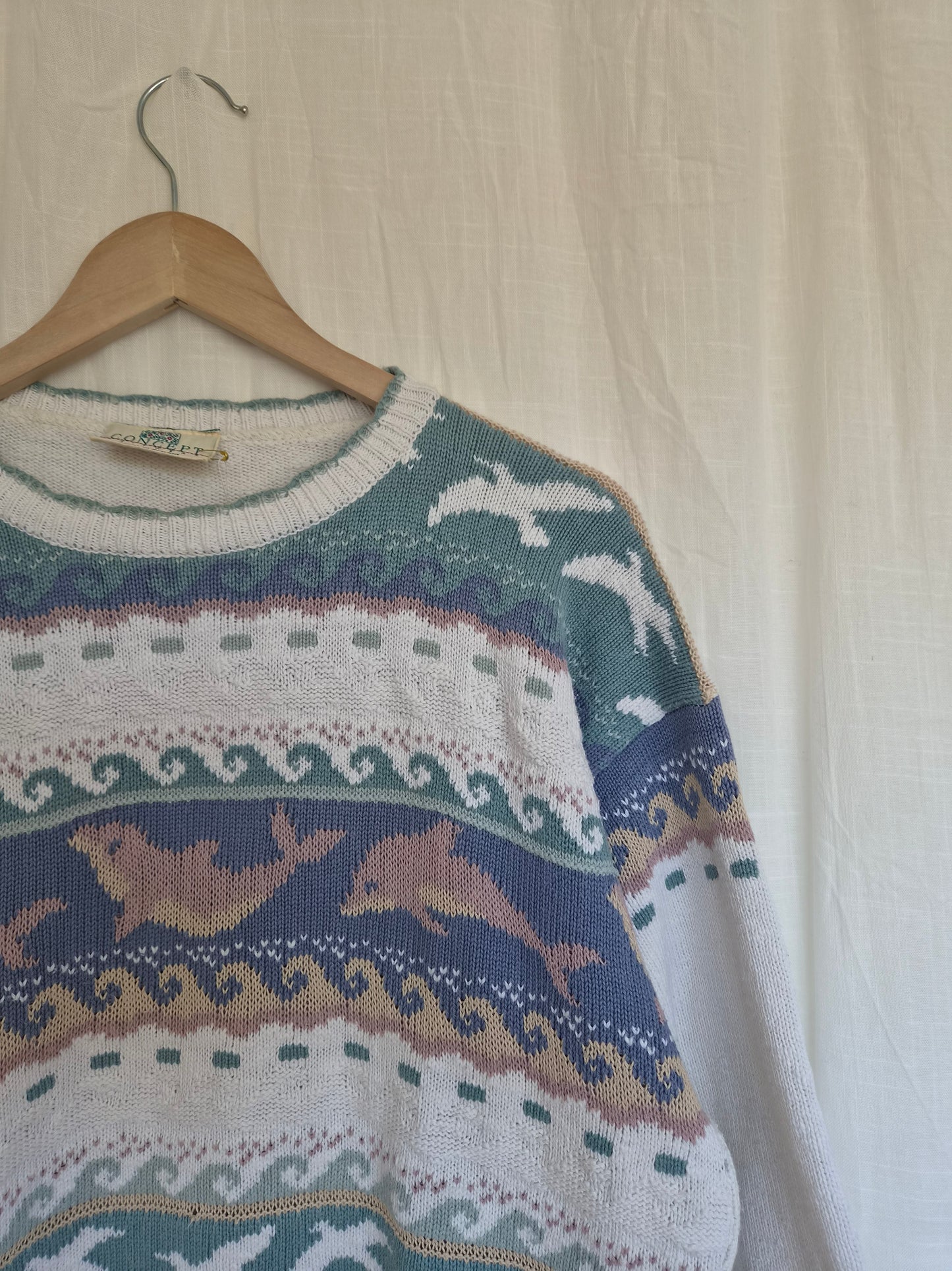 🐬 Songs Beneath the Waves - vintage 100% cotton knit with dolphins and seagulls - size M/L