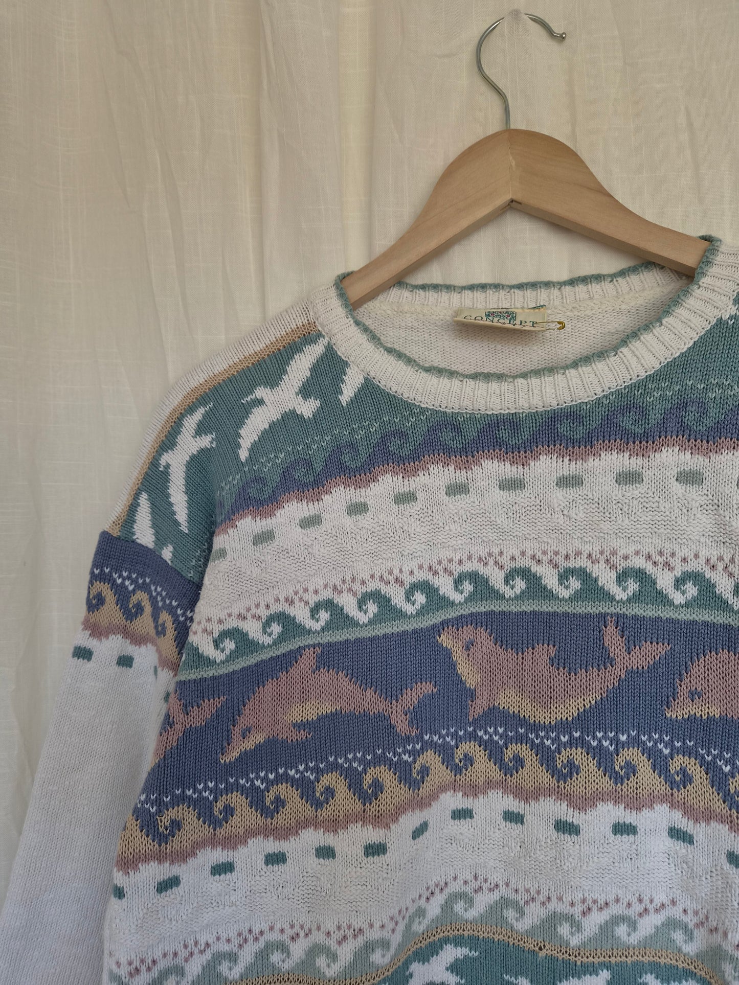 🐬 Songs Beneath the Waves - vintage 100% cotton knit with dolphins and seagulls - size M/L