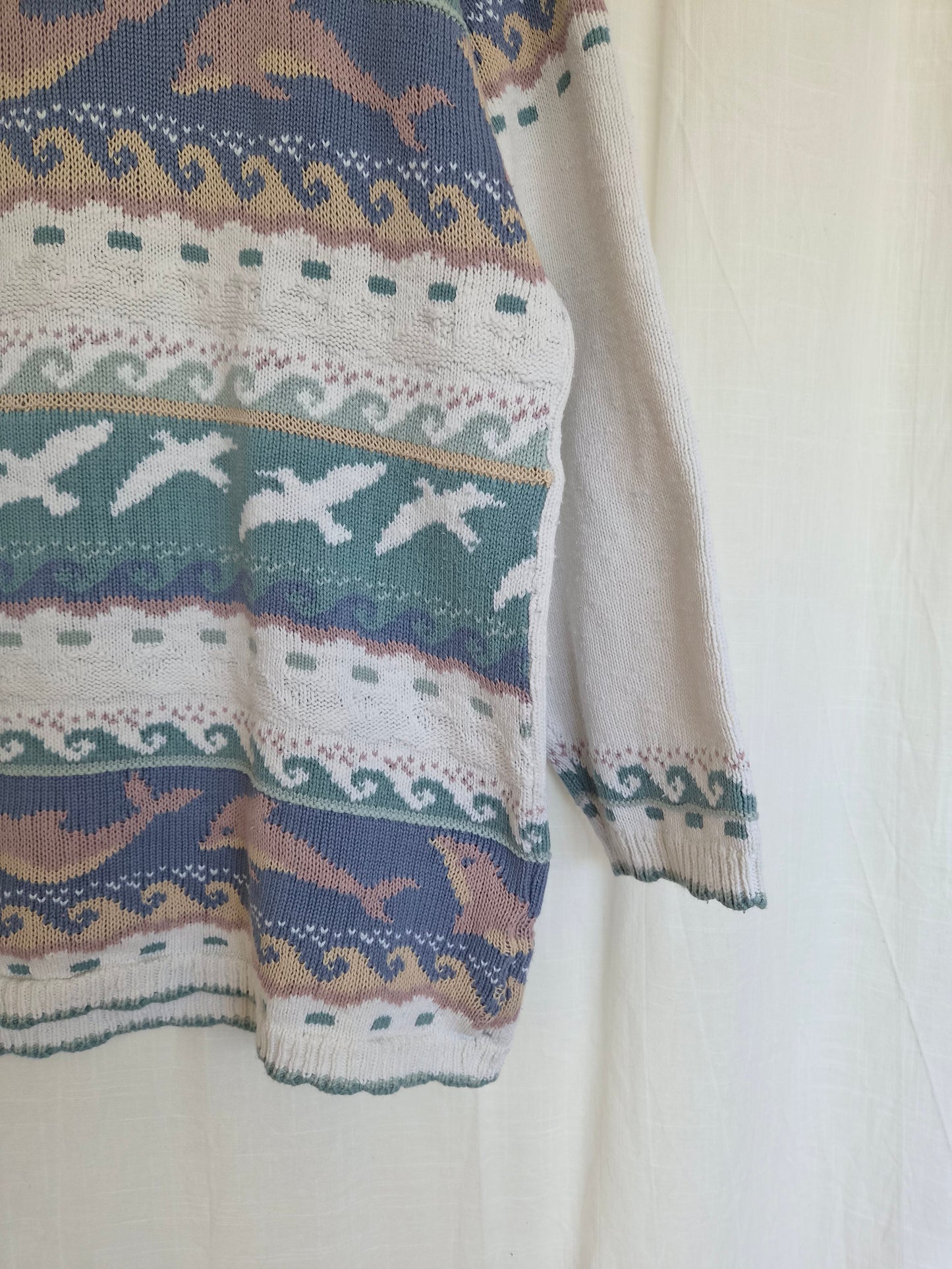🐬 Songs Beneath the Waves - vintage 100% cotton knit with dolphins and seagulls - size M/L