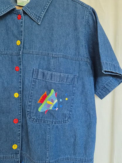 🐠 A School of Tiny Wonders - vintage dark blue boxy denim shirt with embroidered fish - size M/L