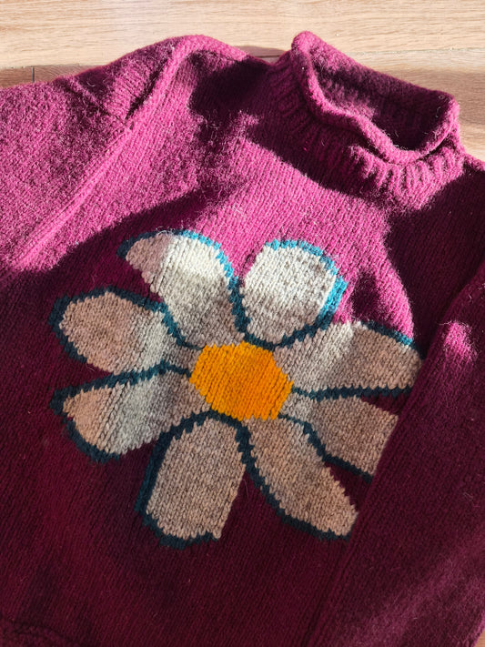 🧶 The Woodland Flower - vintage deep purple handmade knit with daisy flower - size M/L