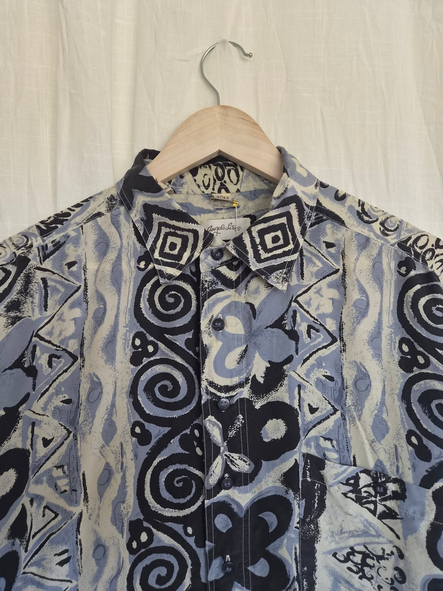 🌊 Silky Waves - vintage silk shirt with different patterns - size L (men's sizing)