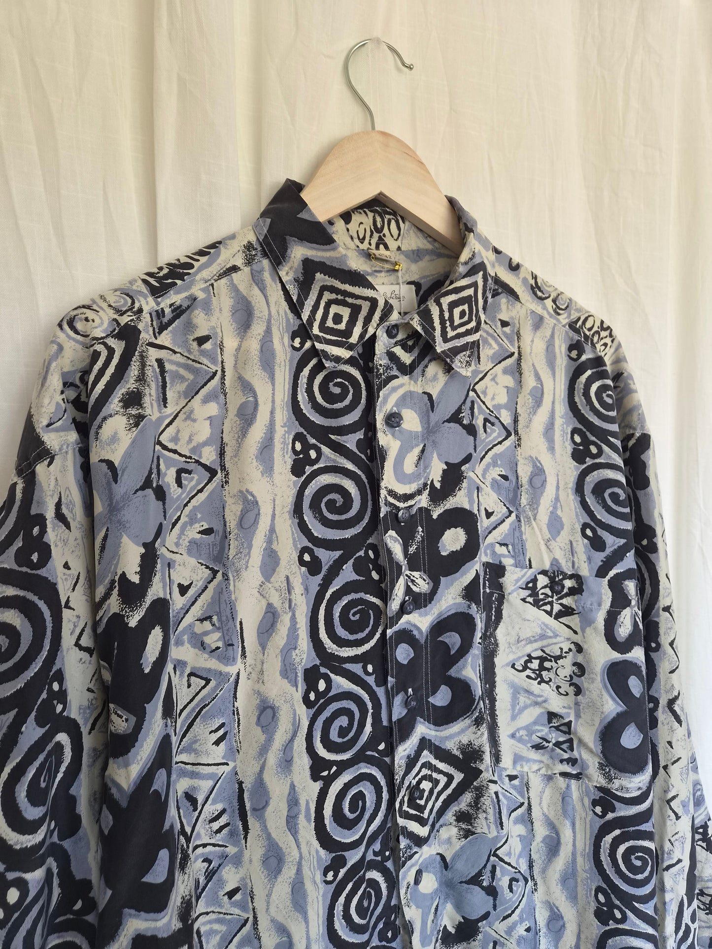 🌊 Silky Waves - vintage silk shirt with different patterns - size L (men's sizing)