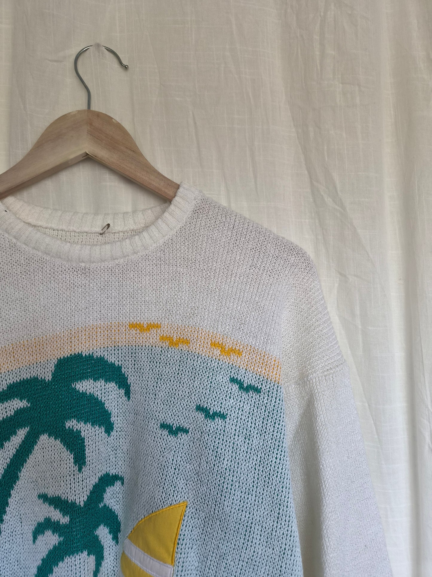 ☀️ Postcard from Paradise - vintage thin white knit with tropical island vibes (Perfectly Imperfect) - size M