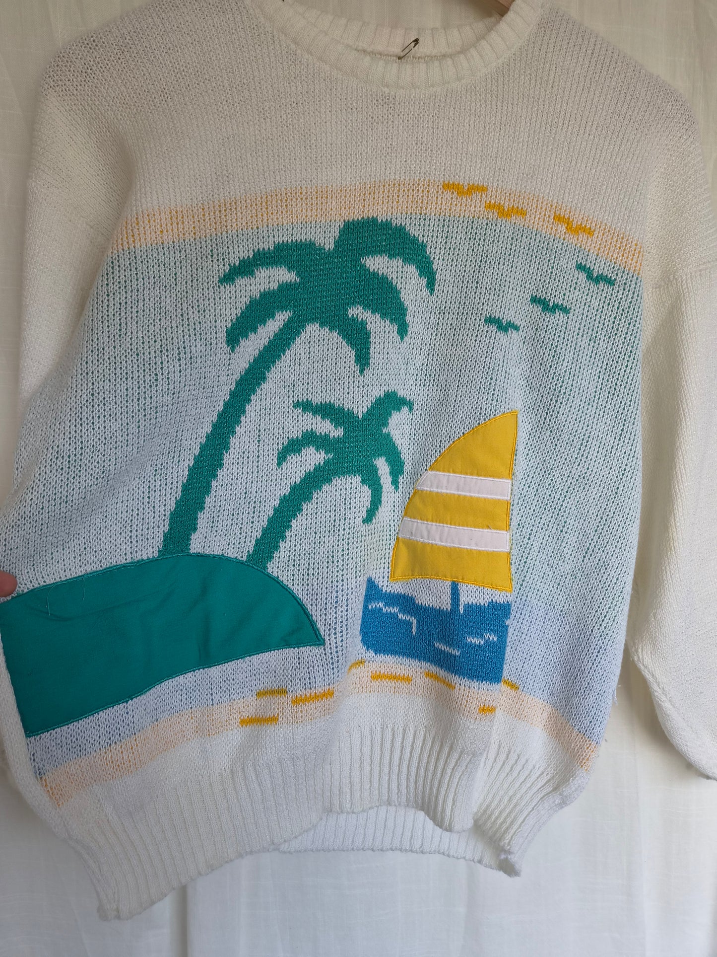 ☀️ Postcard from Paradise - vintage thin white knit with tropical island vibes (Perfectly Imperfect) - size M