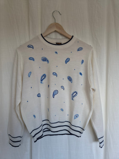 🌊 The Shape of the Tide - vintage knitted thin sweater with blue embroidered paisley print - size M